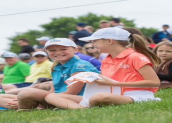 US Open Golf Attire Guide: Dress Code Expectations for Spectators and Players