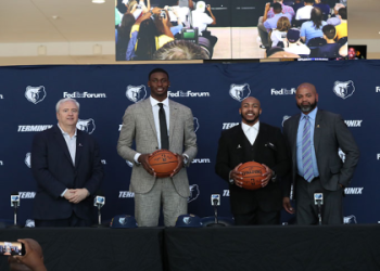 Unpacking Jevon Carter Stats: A Look at His Defensive Prowess.