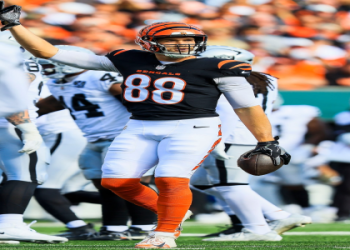 joe burrow backless jacket: Why the Bengals QBs unique style is a total touchdown.