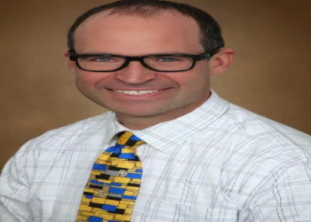 See Deion Sanders Feet and What Doctors Say