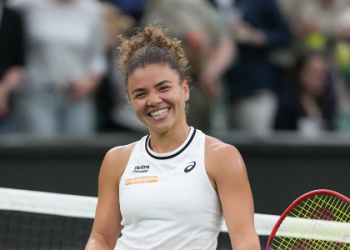 Emma Navarro Faces Elena Rybakina: Can She Pull Off an Upset?