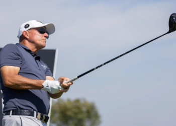 Will Mickelson Ever Get Another Birdie? (Fans Wonder About His Future)