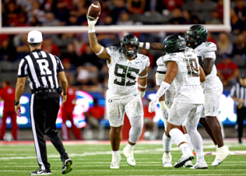 Oregon Ducks Depth Chart Breakdown:  A Simple Guide to the Teams Lineup.