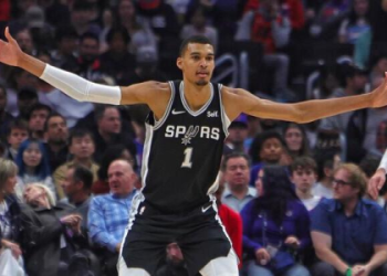 Dallas vs Toronto Prediction: Dont Miss Our Free Picks for This Exciting Matchup!