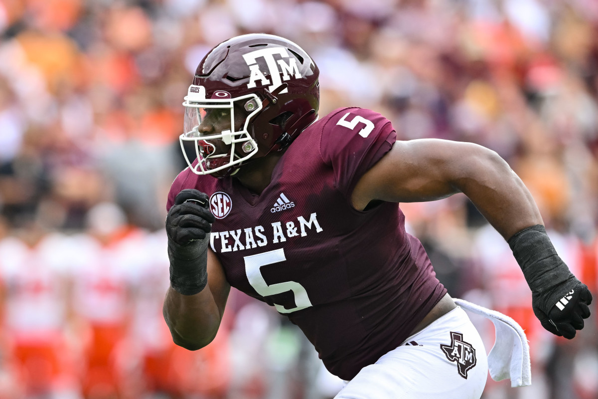 Missing Out on NCAA 25: A Look at the Best Players Not in NCAA 25 This Year!