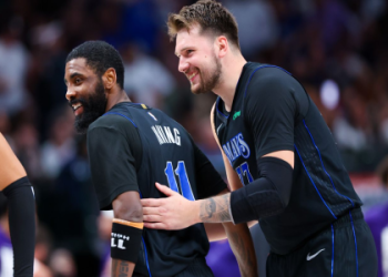 Breaking down the Mavericks starting lineup:  Heres what you need to know before the game begins!