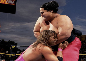 Bret Hart Hulk Hogan Tug of War: Relive the Classic WWE Showdown!