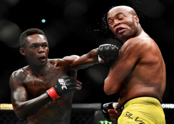 Israel Adesanya Dog: Check Out These Adorable Pictures of the Champ and His Pup! (Too Cute to Miss)