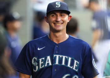 Get the Latest Player Stats for the Mariners vs Rangers Game!