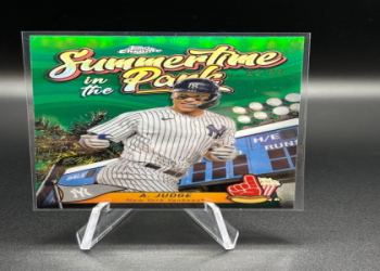 Unboxing 2020 topps aaron judge! See what pulls you can get,and what is inside,easy.