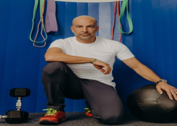 Discover Joe Rogans Height and Weight (Quick Facts)