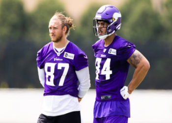 Curious about the Rob Gronkowski 40 yard dash time? See how fast Gronk actually ran at the combine.