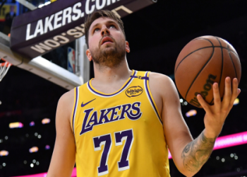 Amazing Stephen Curry Eyes: How He Sees the Court Differently (NBA Analysis)