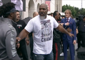 How tall is Logan Paul? Find Out the YouTubers Exact Height!