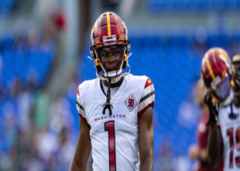 Analyzing player stats Rashee Rice vs Skyy Moore: A simple breakdown of their performance numbers.