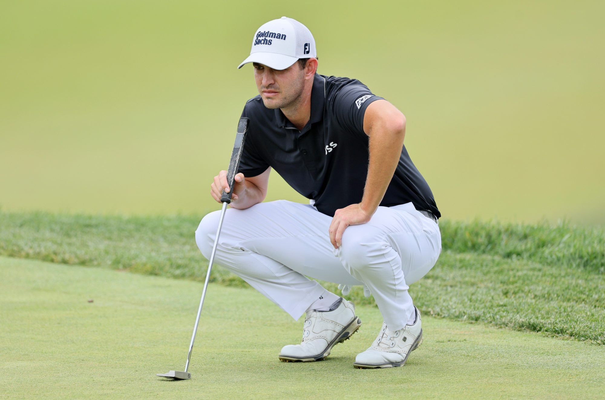 Which exact Patrick Cantlay putter grip does he use? Find the specific model he trusts on the PGA tour.