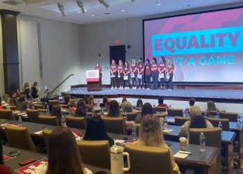 Who swims for the roanoke college swim team? Meet the current roster today easily.