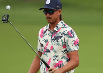 How much is Sam Burns net worth exactly? We dive into the pro golfers career earnings and total value.